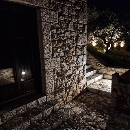 Focalion Castle Luxury Suites Pyrgos Dirou Exterior photo