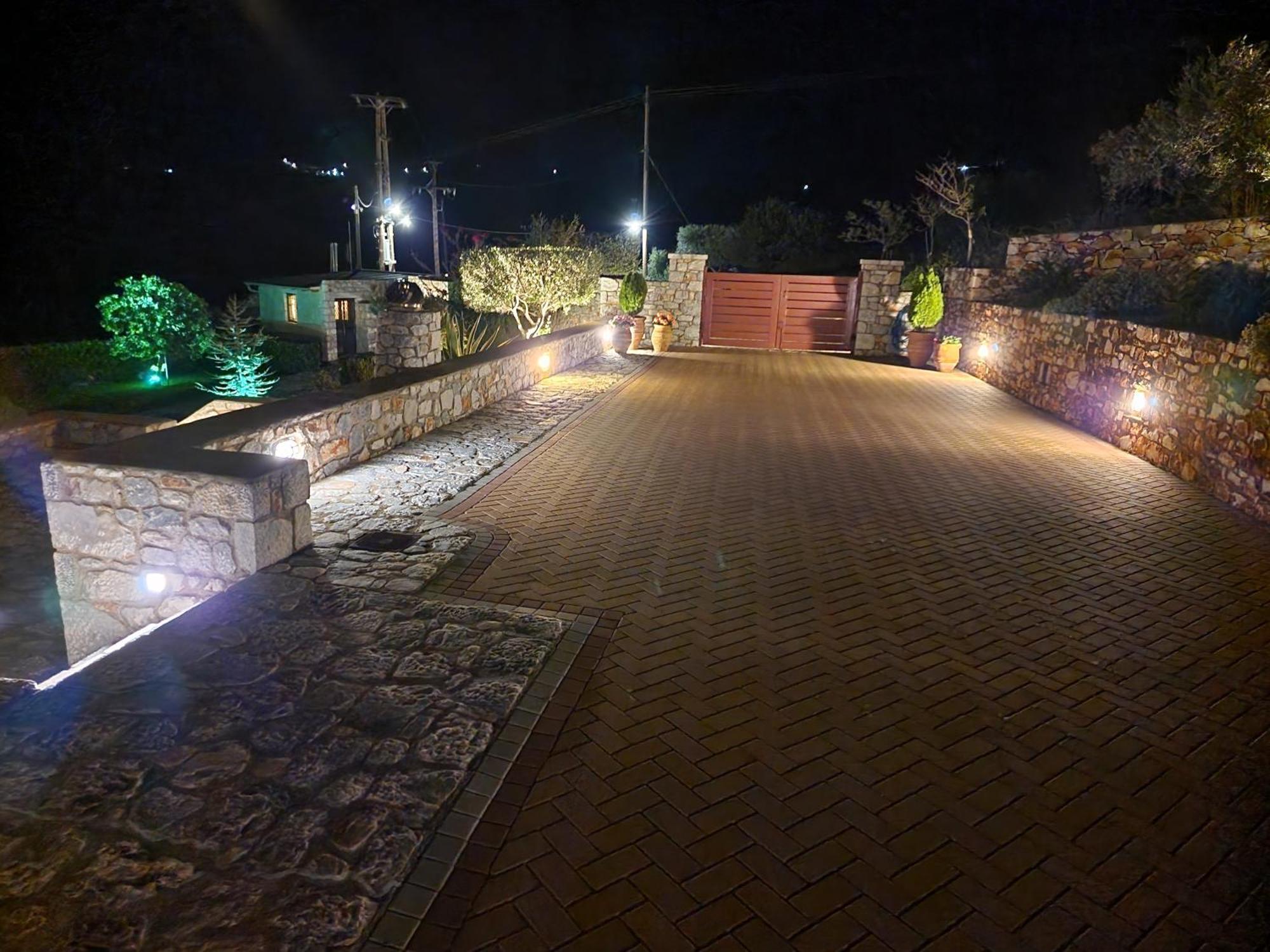 Focalion Castle Luxury Suites Pyrgos Dirou Exterior photo
