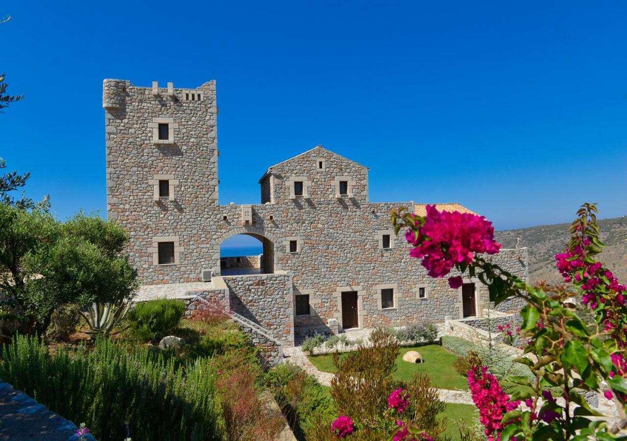 Focalion Castle Luxury Suites Pyrgos Dirou Exterior photo