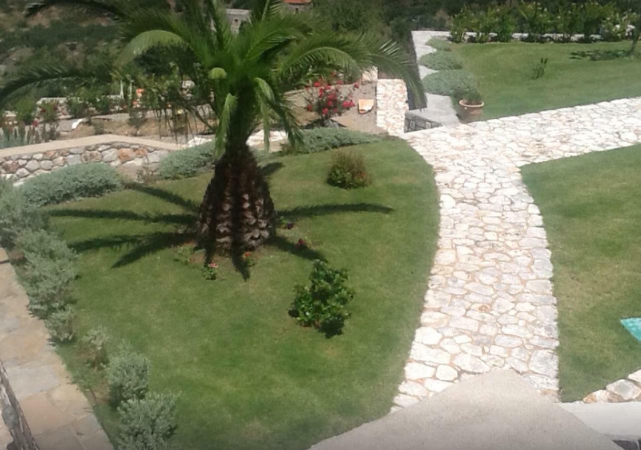 Focalion Castle Luxury Suites Pyrgos Dirou Exterior photo