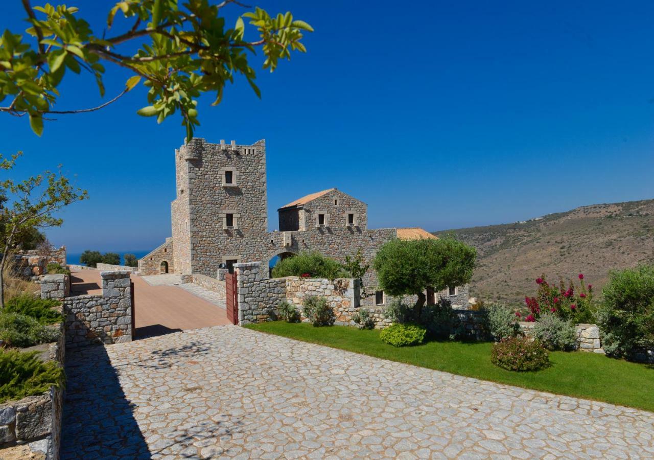 Focalion Castle Luxury Suites Pyrgos Dirou Exterior photo