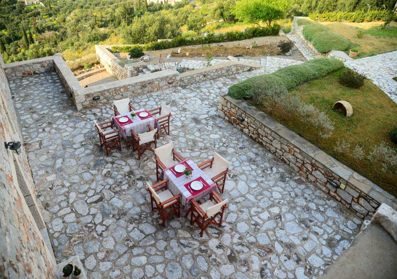 Focalion Castle Luxury Suites Pyrgos Dirou Exterior photo