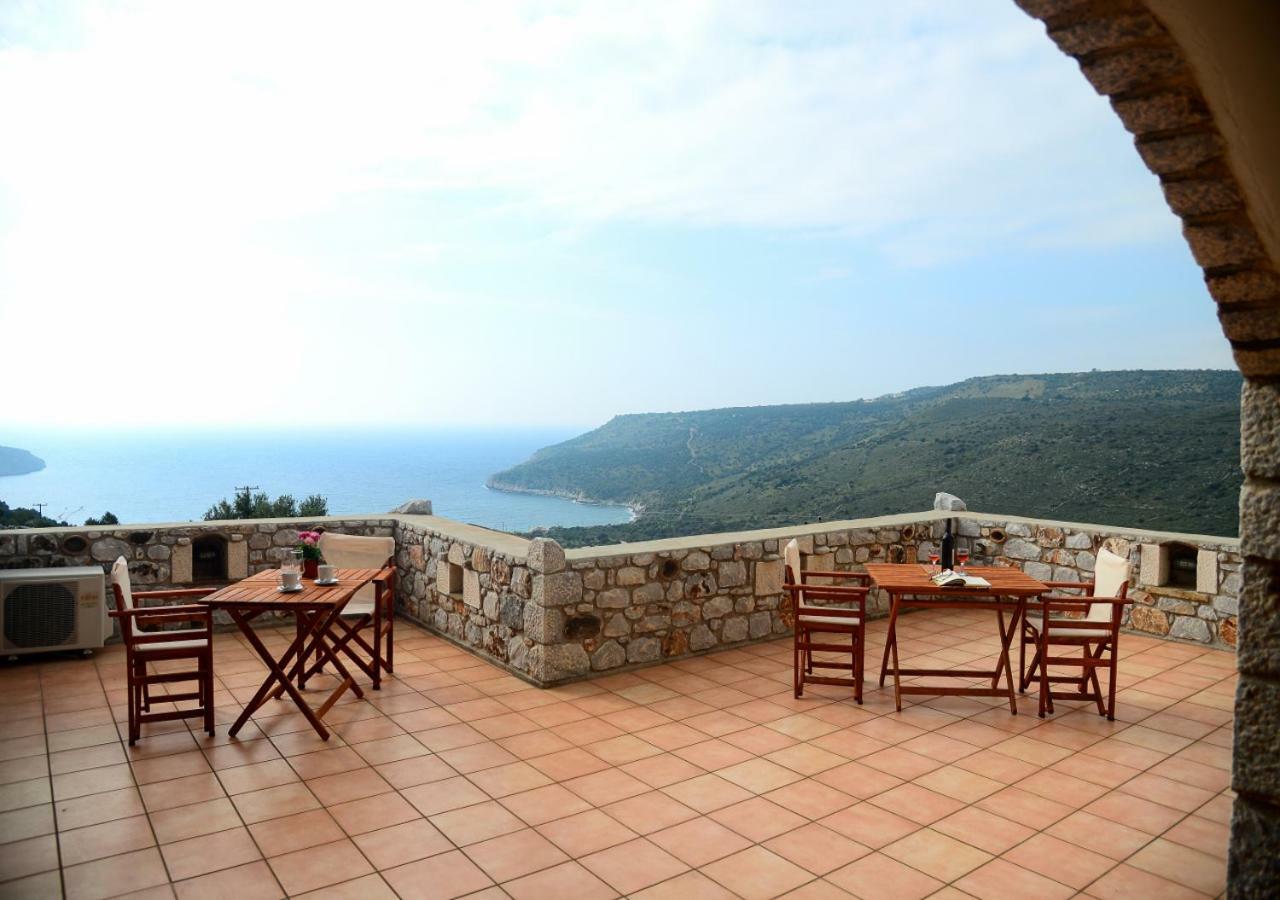 Focalion Castle Luxury Suites Pyrgos Dirou Exterior photo