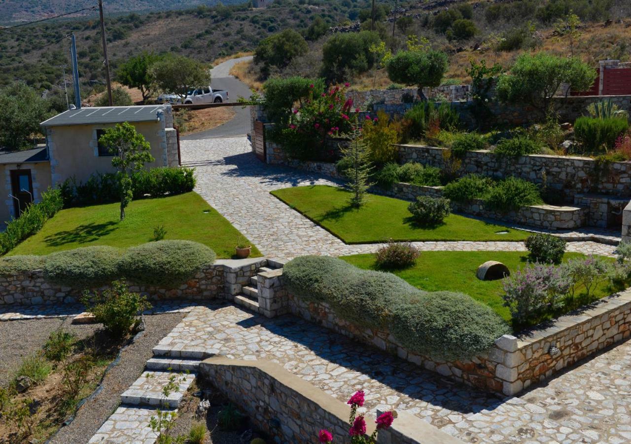 Focalion Castle Luxury Suites Pyrgos Dirou Exterior photo